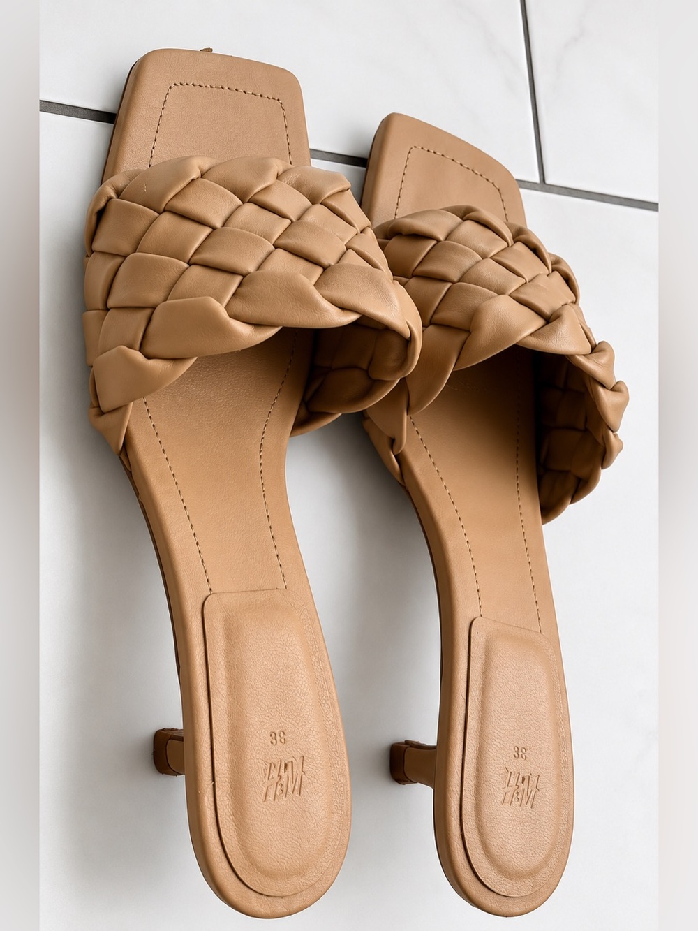 H&M Braided Slide Mules with kitten heel - Picture 2 of 4
